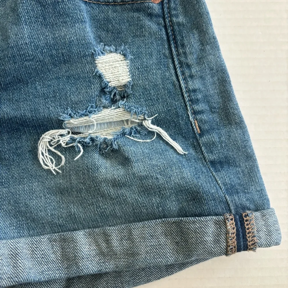 Old Navy O.G. Straight Cuffed Jean Shorts‎ High Rise Stretch Distressed Size 0